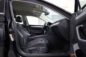 Volkswagen Passat bild 14