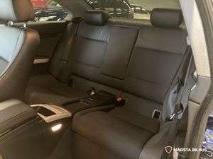 BMW 320 bild 10