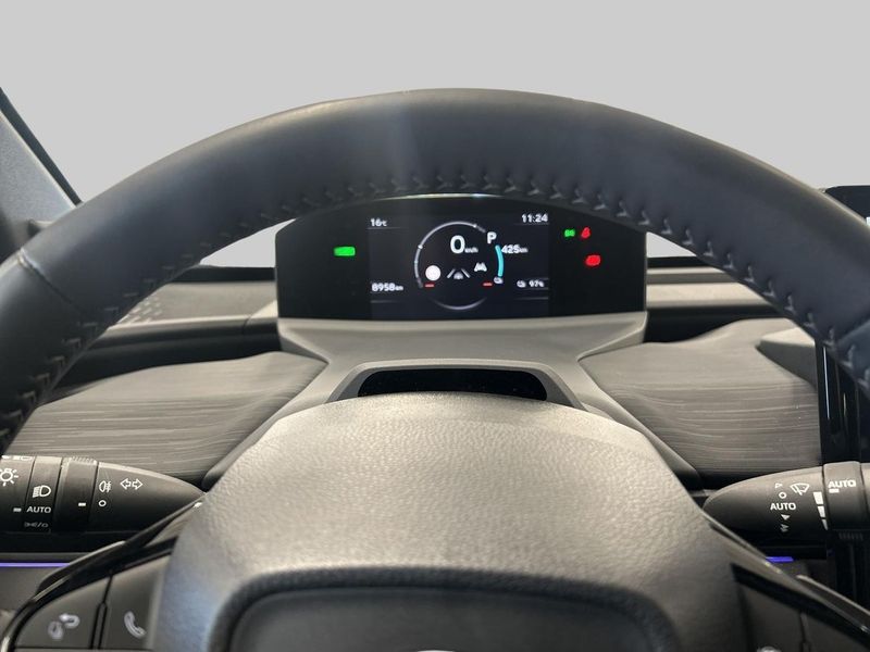 Toyota C-HR+ bild 14