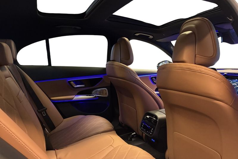 Mercedes E300 bild 18