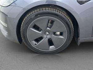 Tesla Model 3 bild 32