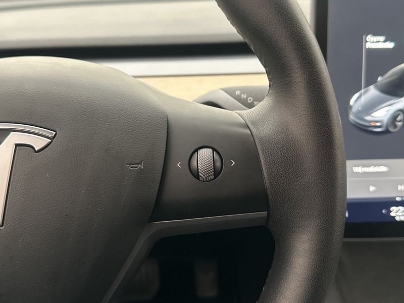 Tesla Model 3 bild 17