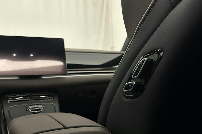 BYD Han bild 23