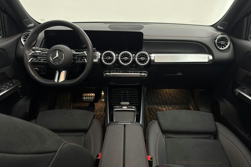 Mercedes EQB300 bild 6