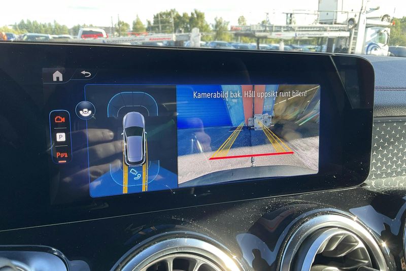 Mercedes EQB300 bild 12