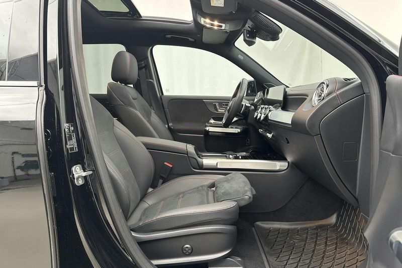 Mercedes EQB300 bild 7