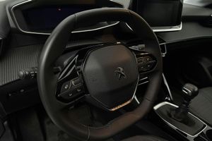 Peugeot 208 bild 15