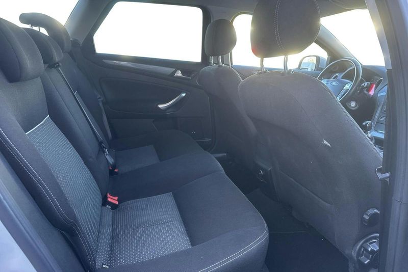 Ford Mondeo bild 8