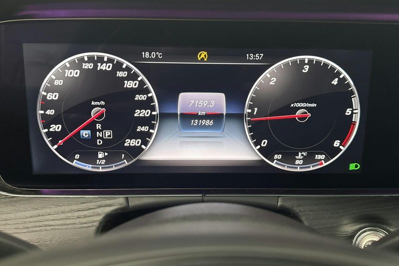 Mercedes E220 bild 10