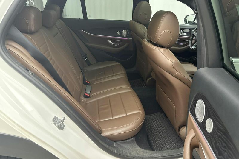 Mercedes E220 bild 8
