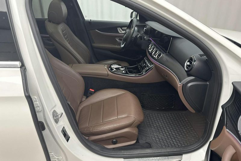 Mercedes E220 bild 7