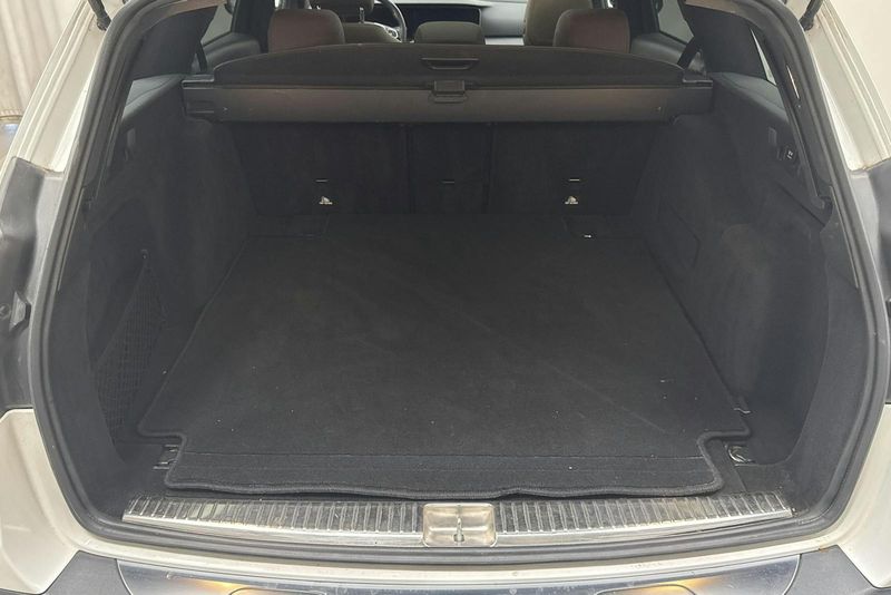 Mercedes E220 bild 9
