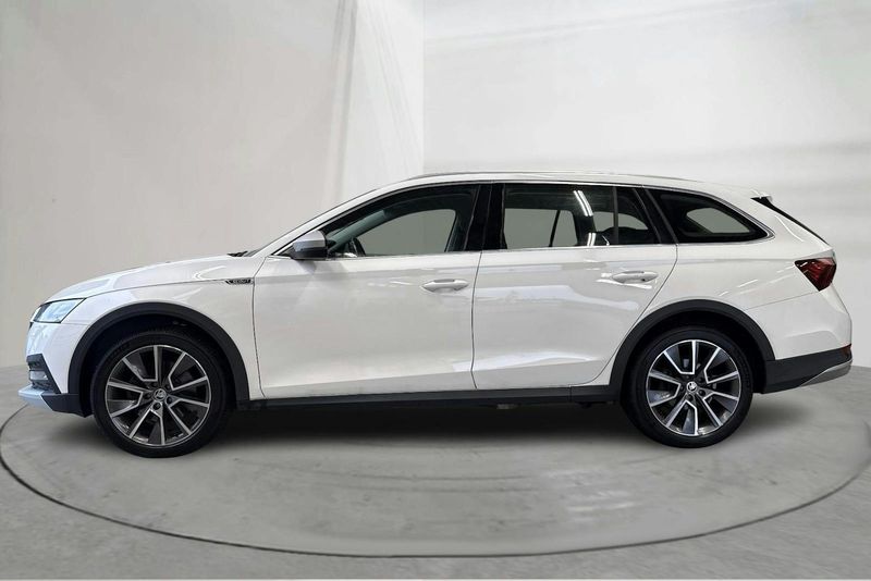 Skoda Octavia bild 2