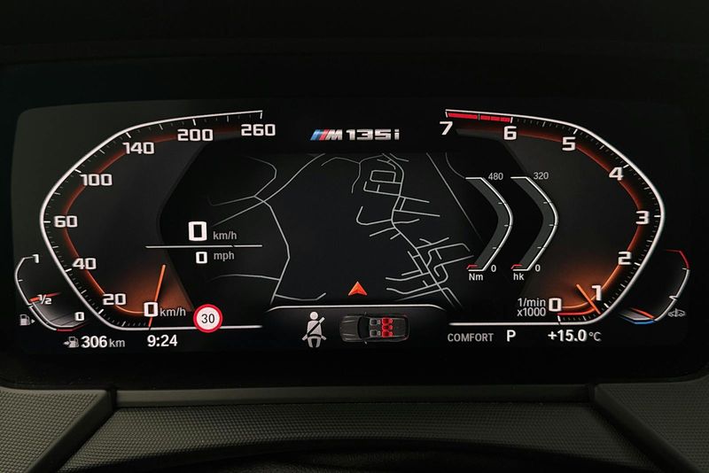 BMW M135 bild 10