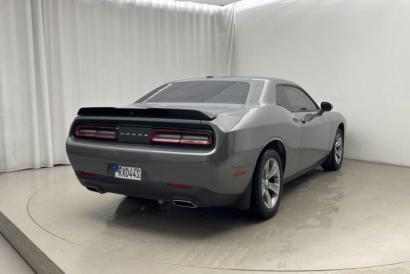 Dodge Challenger bild 3