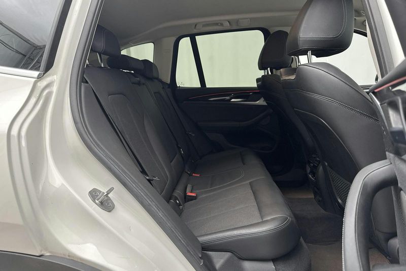 BMW X3 bild 8