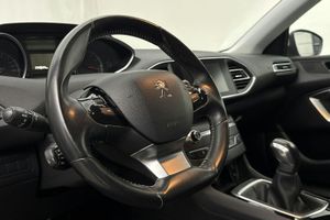 Peugeot 308 bild 12