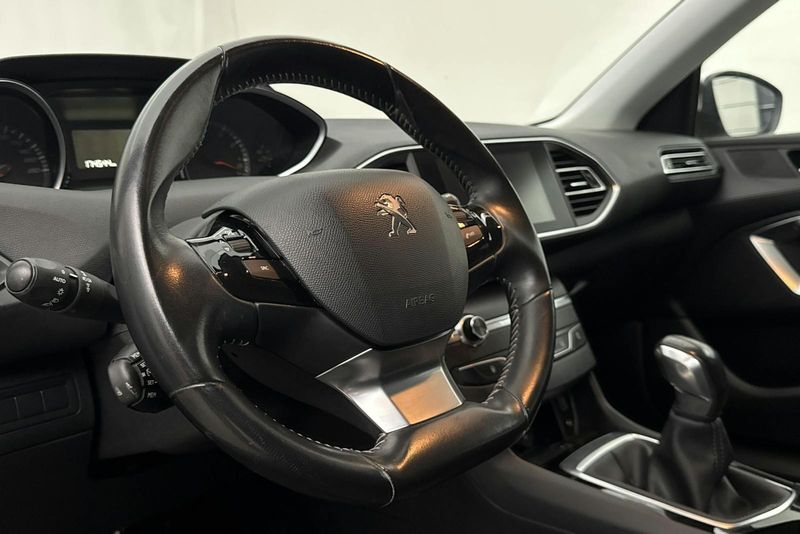 Peugeot 308 bild 12