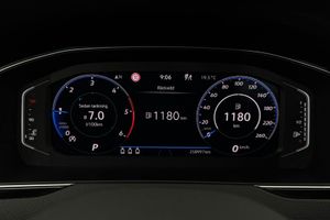 Volkswagen Passat bild 10