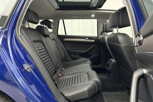 Volkswagen Passat bild 8