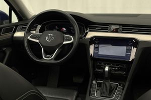 Volkswagen Passat bild 18