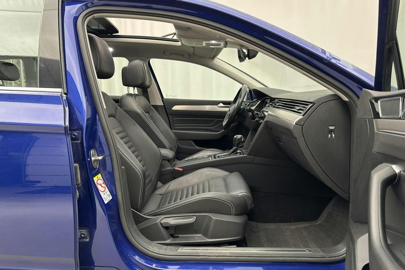 Volkswagen Passat bild 7