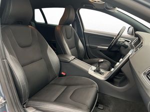 Volvo V60 bild 24