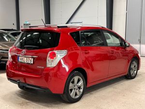 Toyota Verso bild 2