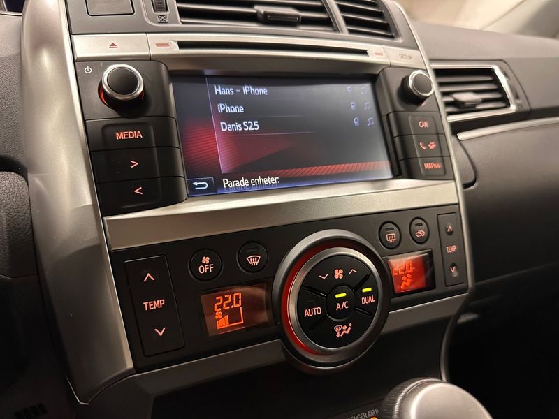 Toyota Verso bild 14