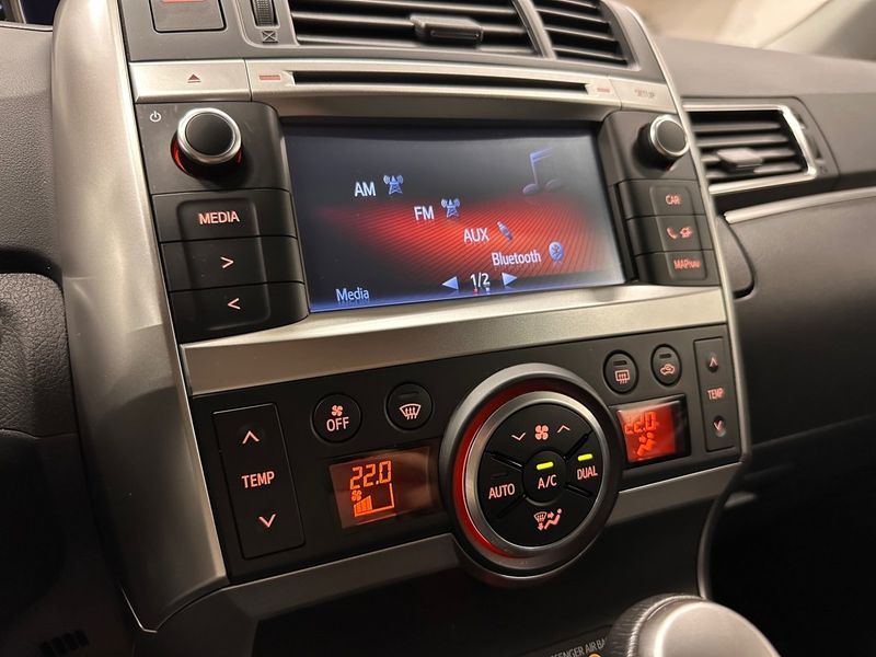 Toyota Verso bild 15