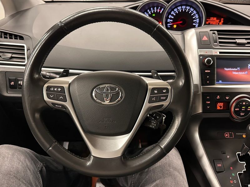 Toyota Verso bild 12