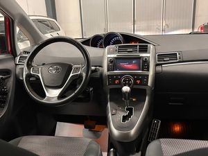 Toyota Verso bild 10