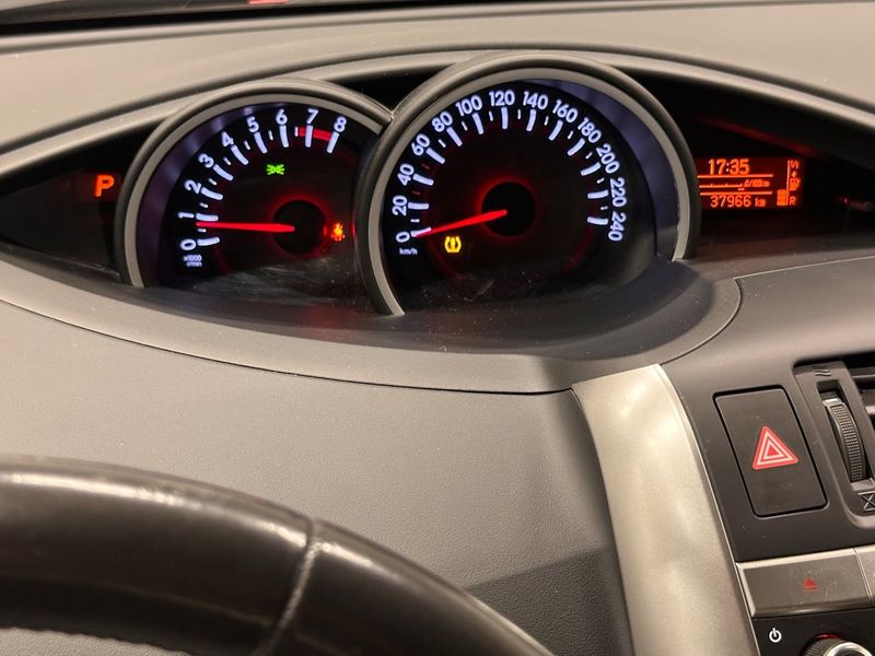 Toyota Verso bild 13
