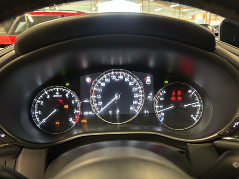 Mazda CX-30 bild 8