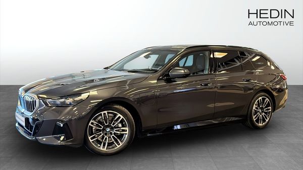 BMW 530 e xDrive Touring M Sport Active Edition Tonat Rattvärme - 2026