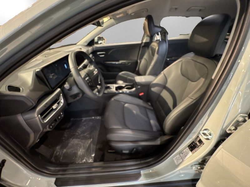 Kia K4 bild 8