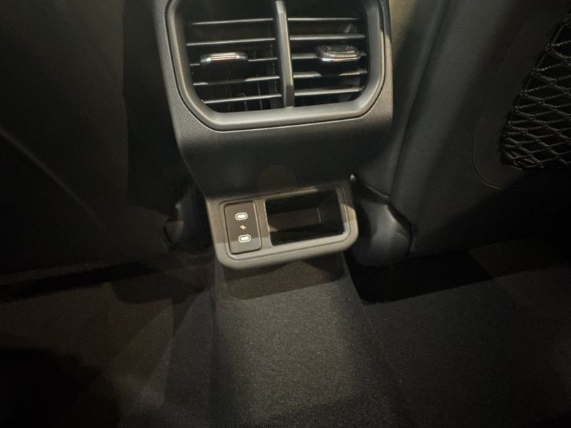 Kia K4 bild 19