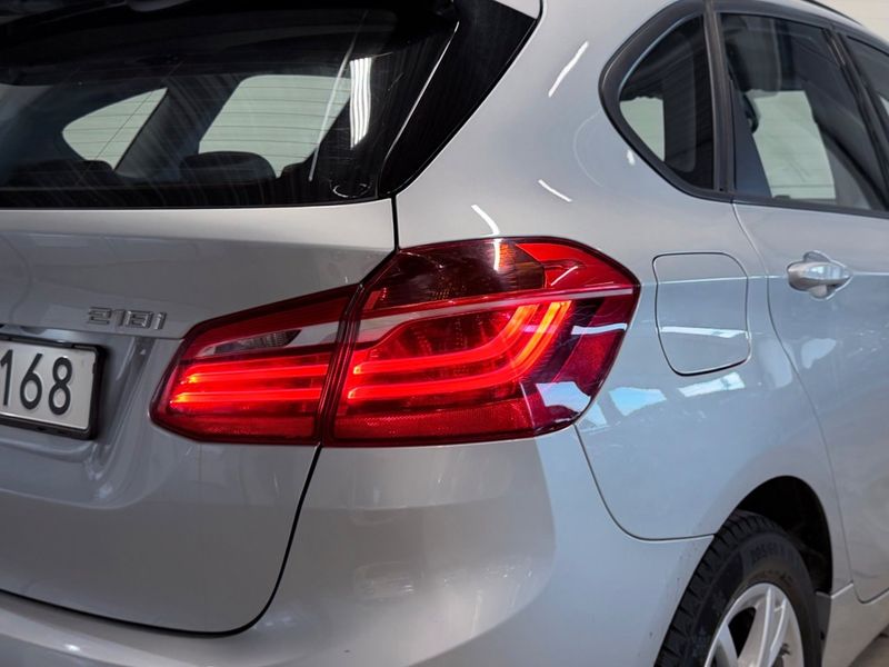 BMW 218 bild 9