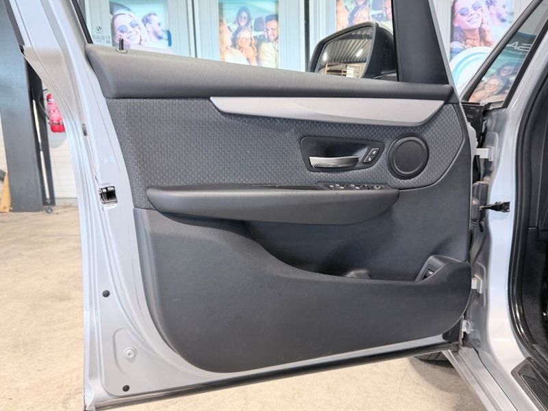 BMW 218 bild 16