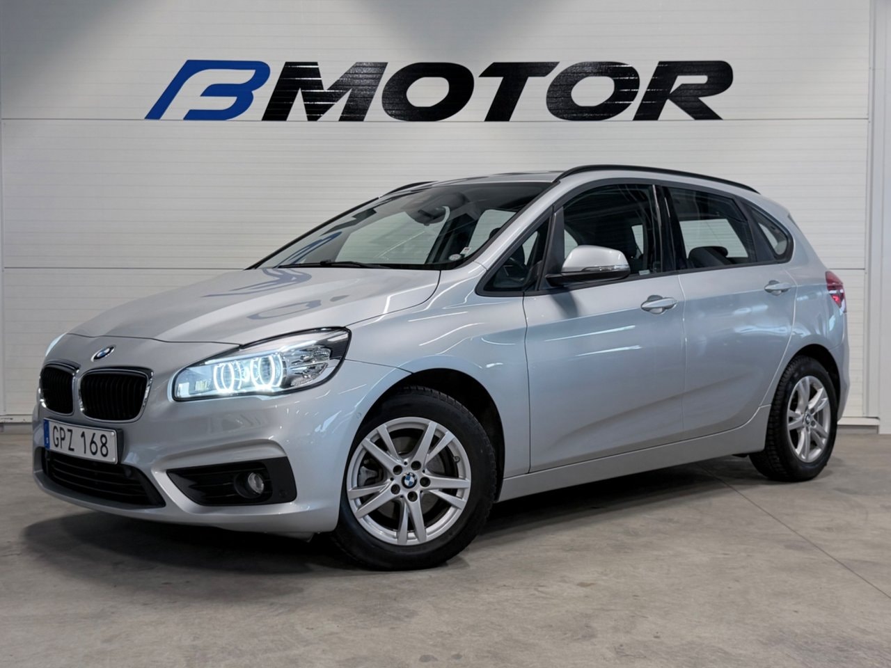 BMW 218