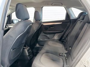 BMW 218 bild 11