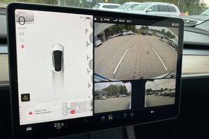 Tesla Model Y bild 11