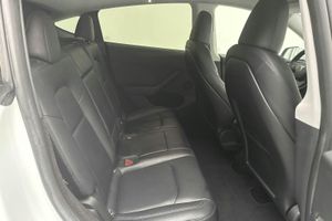 Tesla Model Y bild 7