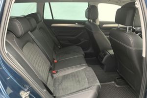 Volkswagen Passat bild 8