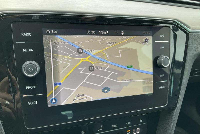 Volkswagen Passat bild 11