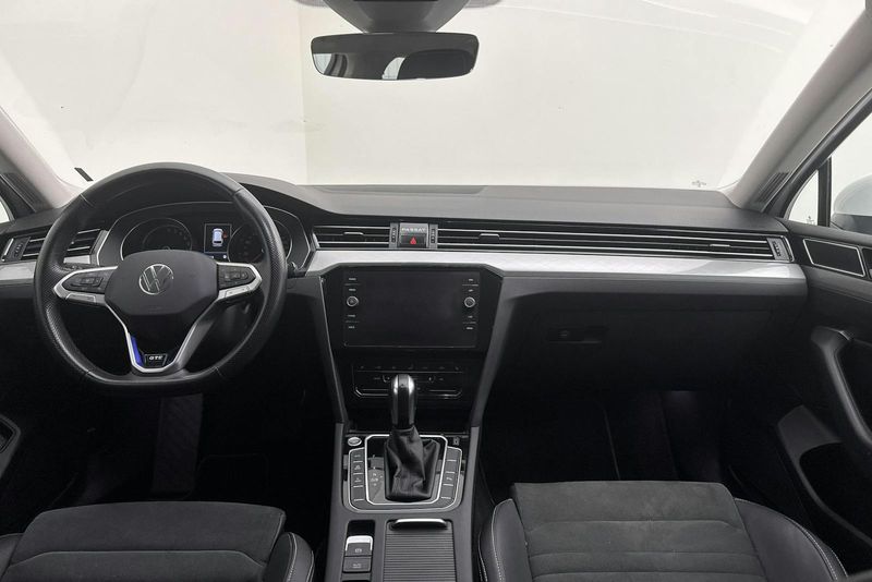 Volkswagen Passat bild 6