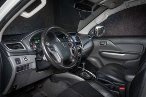 Mitsubishi L200 bild 15