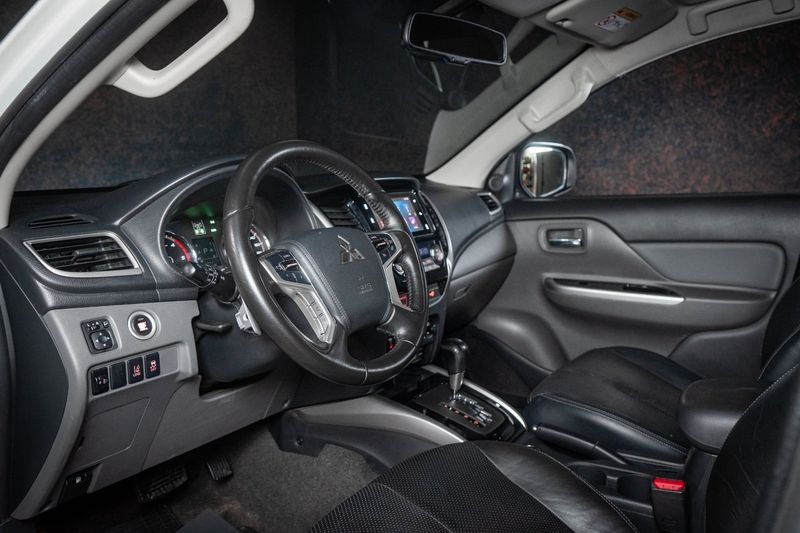 Mitsubishi L200 bild 15