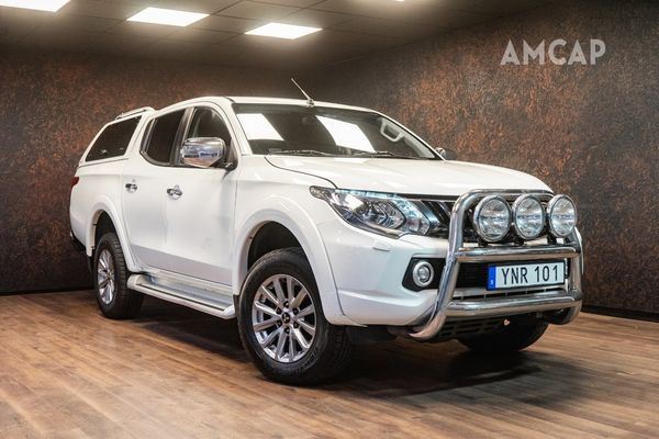 Mitsubishi L200 2.4 4WD 181hk | MOMS | Kåpa | Värmare | 2128 kr/mån - 2017