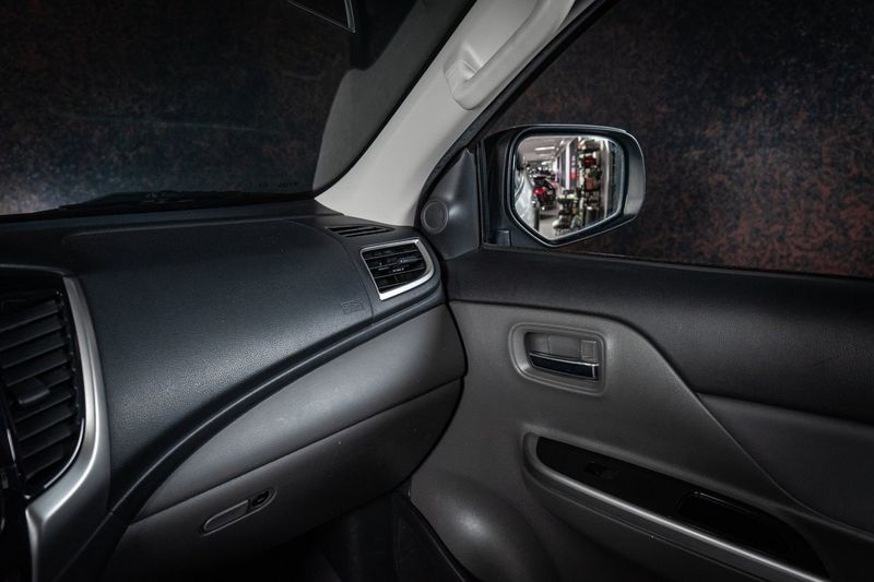 Mitsubishi L200 bild 16